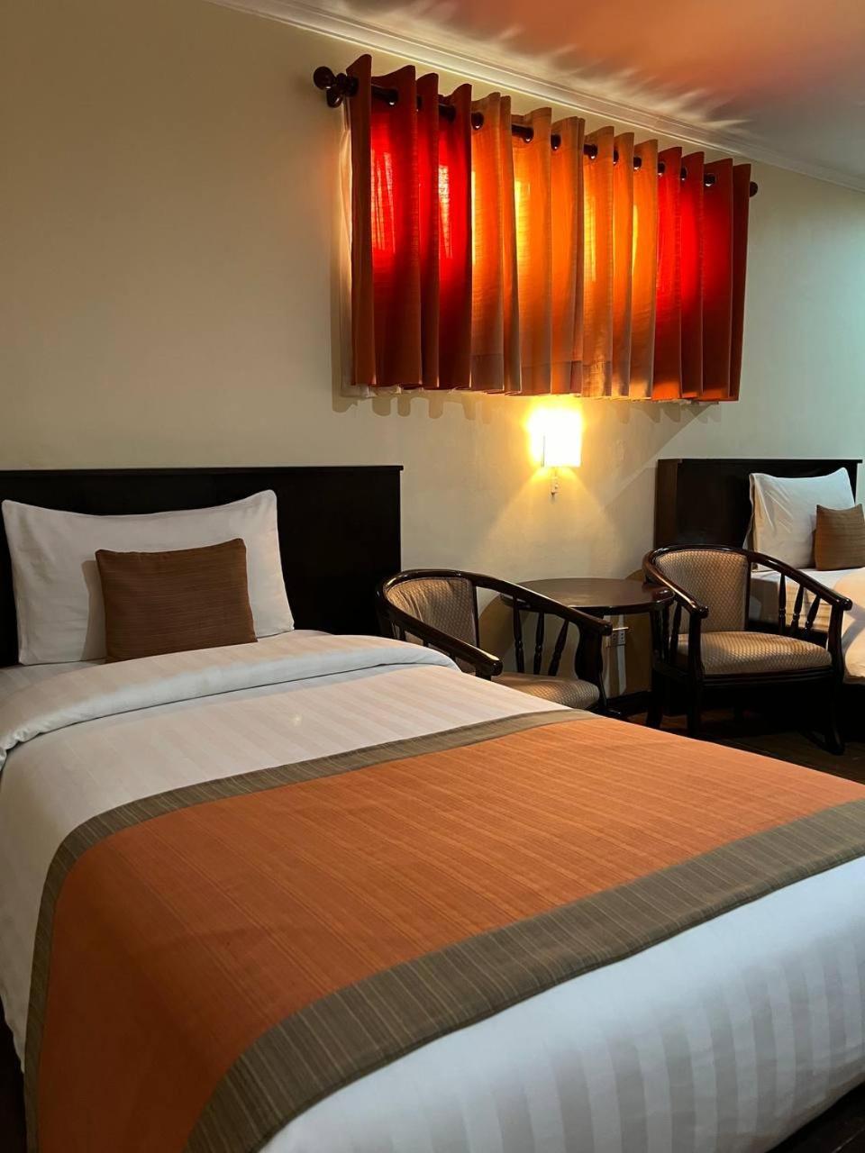 Subic Residencias Olongapo Ngoại thất bức ảnh