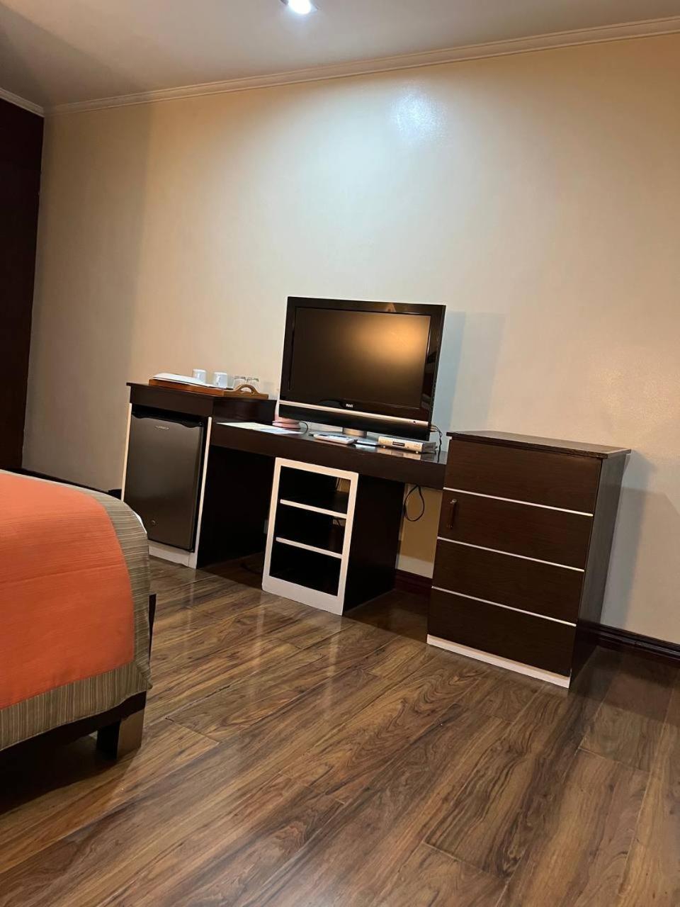 Subic Residencias Olongapo Ngoại thất bức ảnh