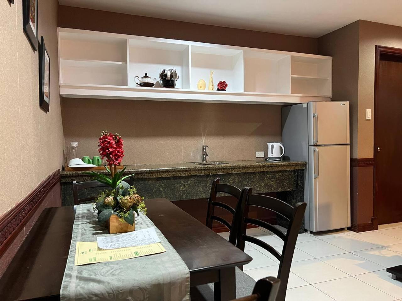 Subic Residencias Olongapo Ngoại thất bức ảnh