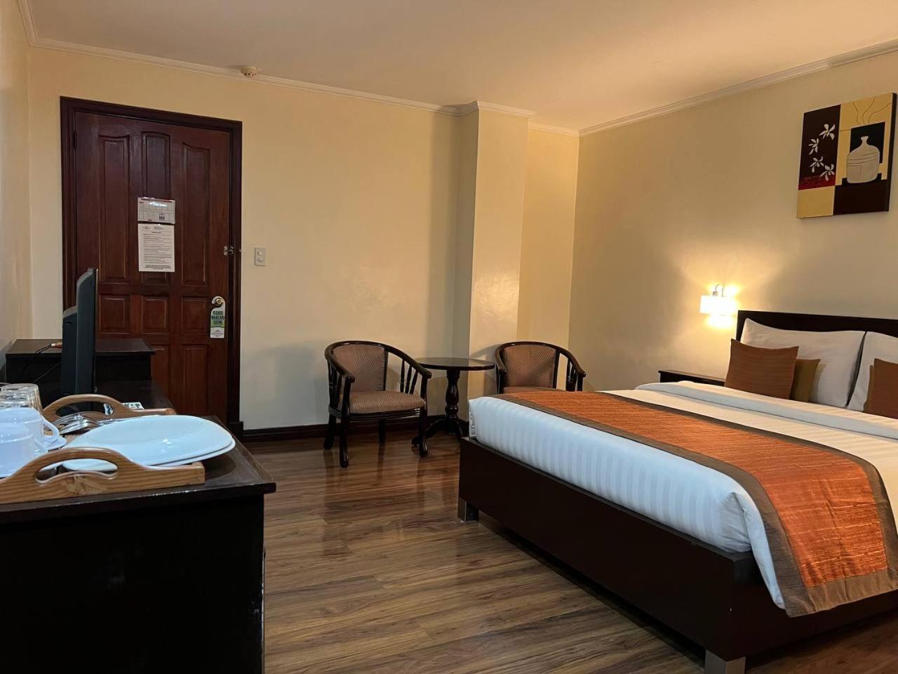 Subic Residencias Olongapo Ngoại thất bức ảnh