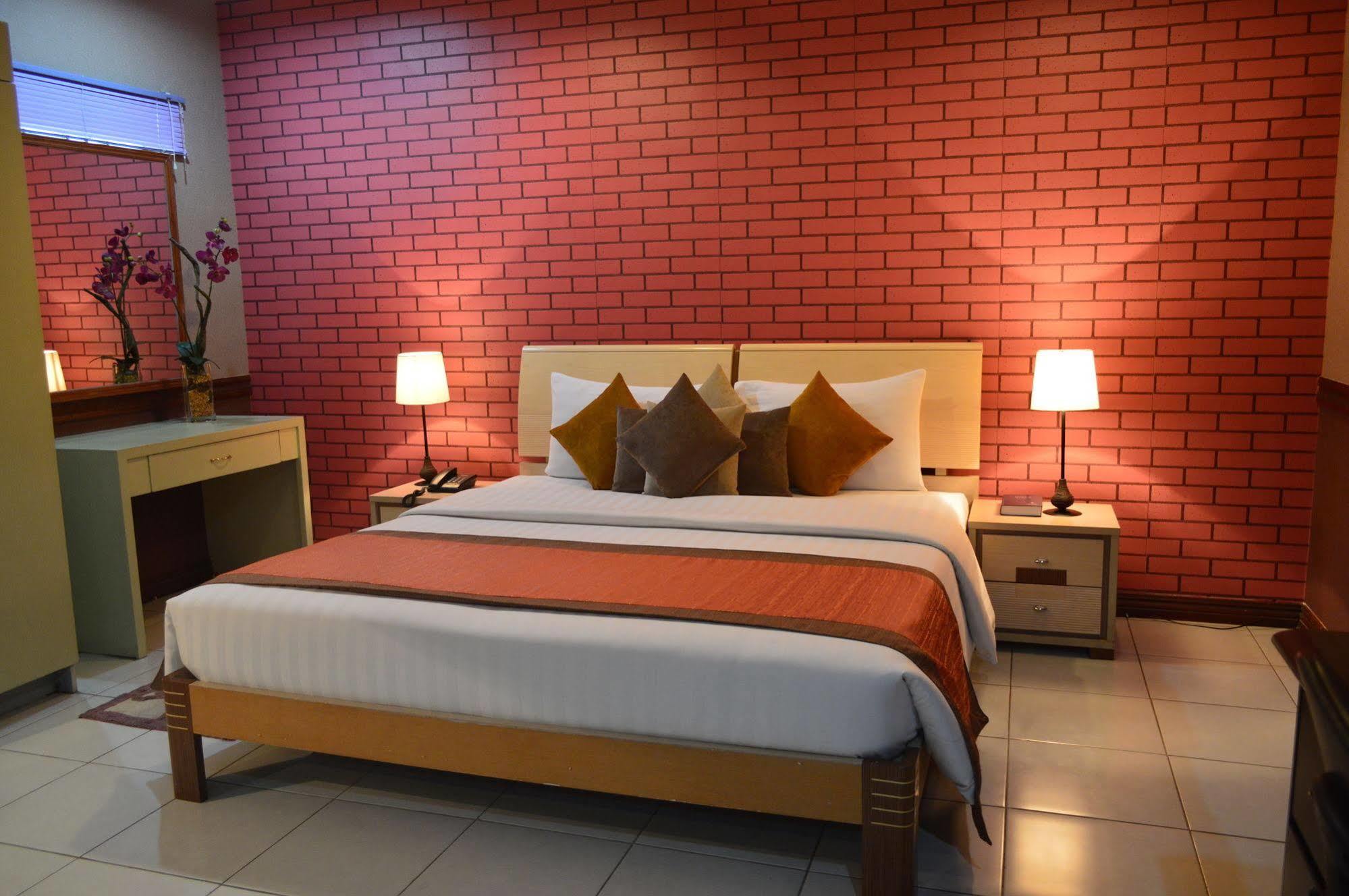 Subic Residencias Olongapo Ngoại thất bức ảnh